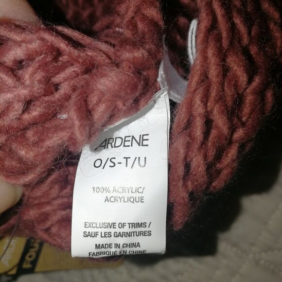 Lot of 2 Pink & Burgundy Chunky Knit Infinity Scarves NWT - Picture 8 of 9